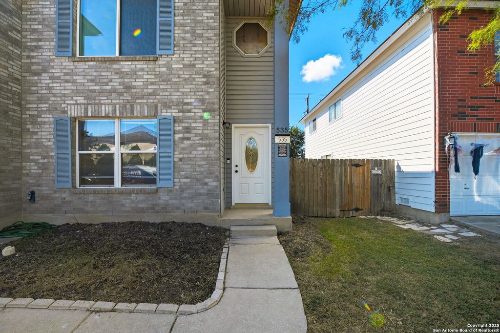 Photo of 535 Centro Hermosa, San Antonio, TX 78245 (MLS # 1914533)