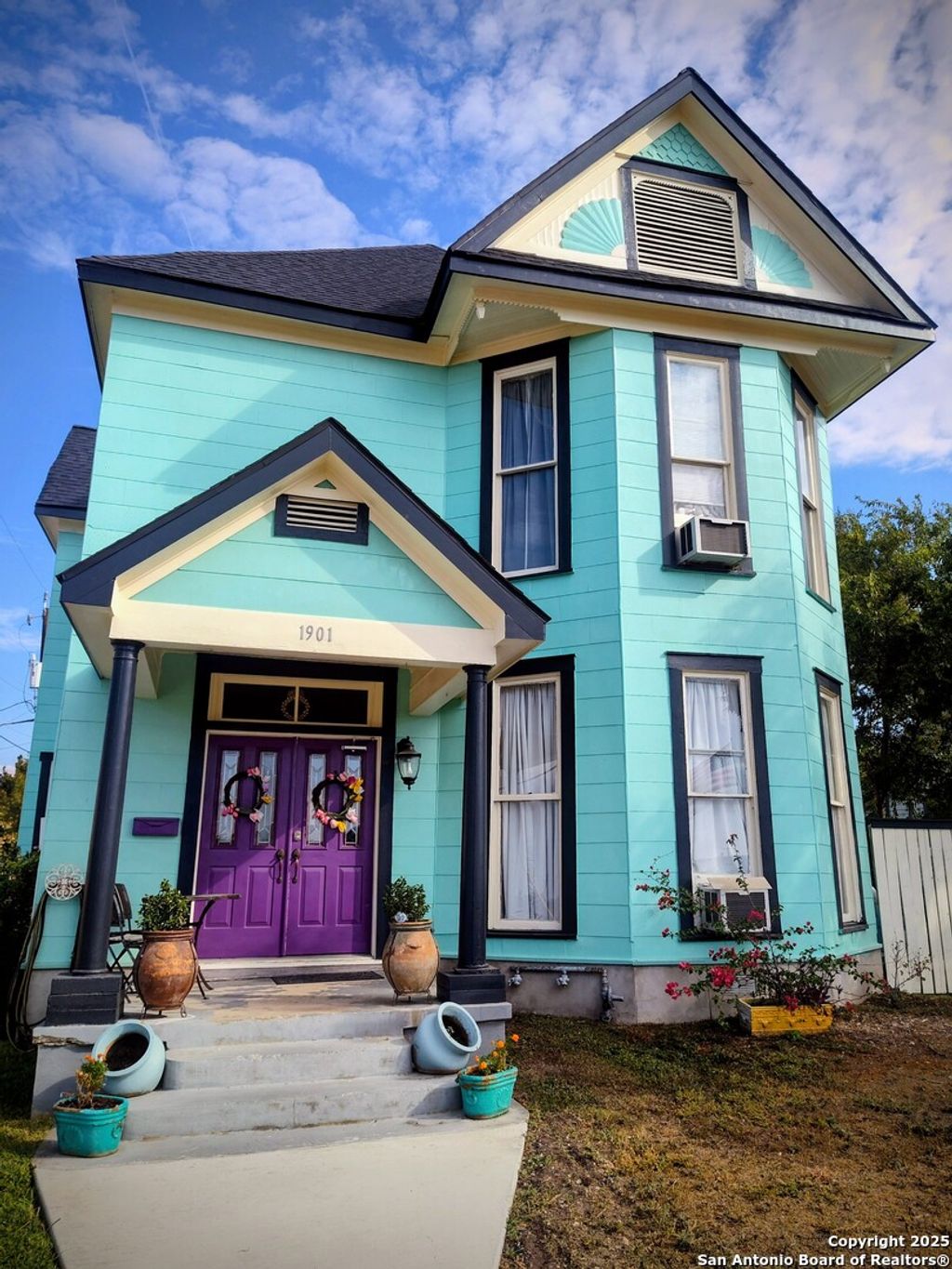 Photo of 1901 interstate 35, San Antonio, TX 78208 (MLS # 1914547)