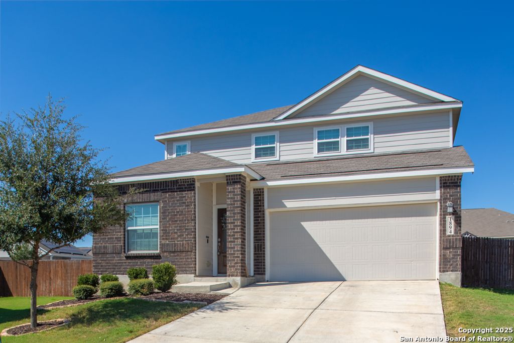 Photo of 1894 Abigail Ln, New Braunfels, TX 78130 (MLS # 1915988)