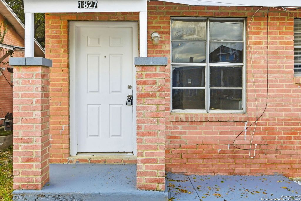 Photo of 1827 highland, San Antonio, TX 78210 (MLS # 1919245)