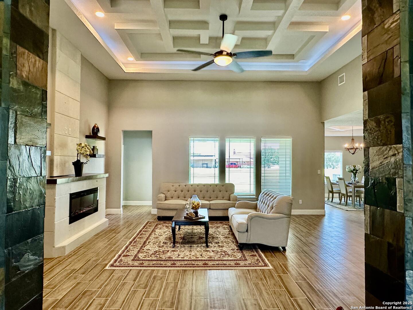 112 Estates Dr