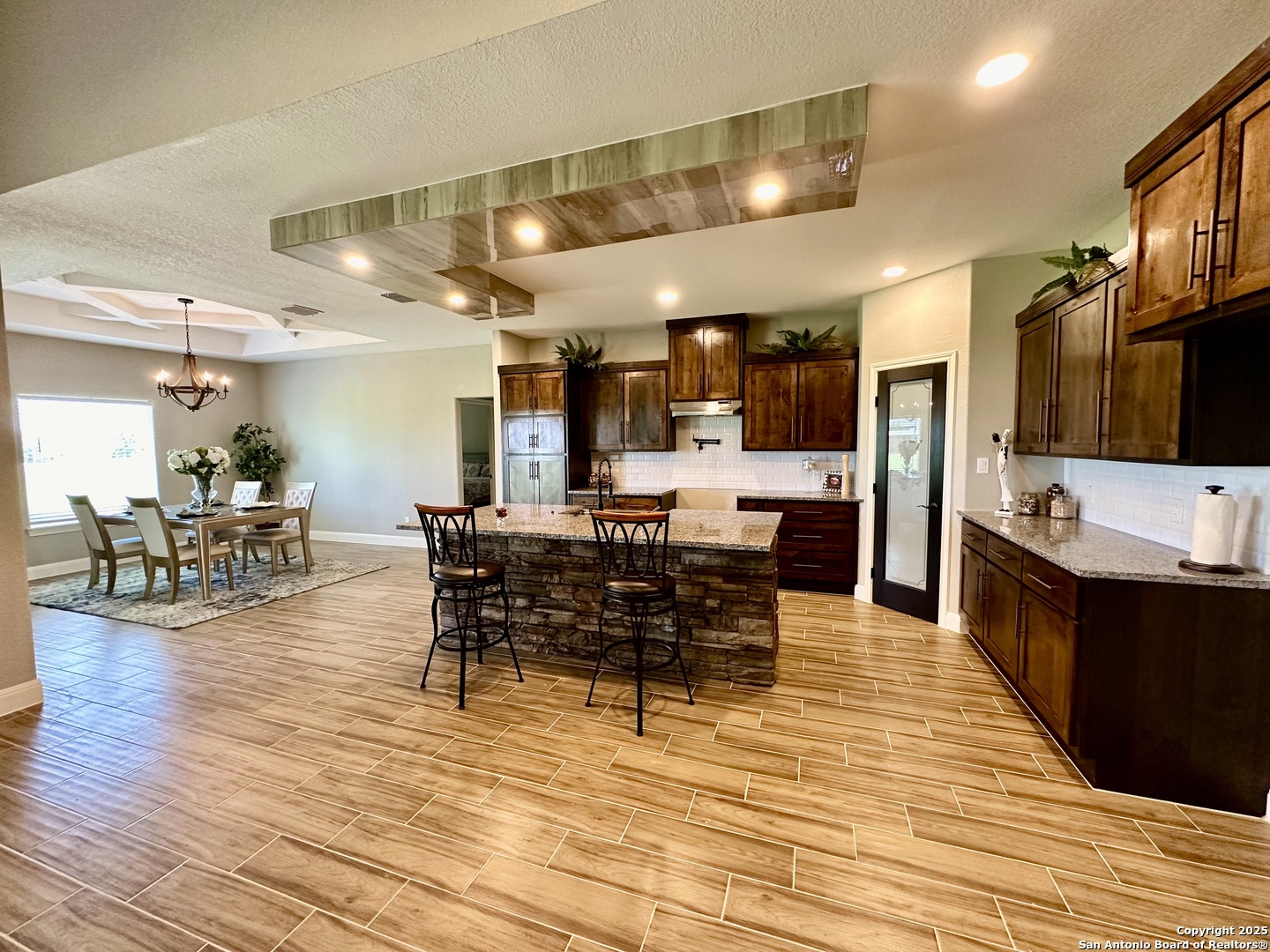 112 Estates Dr