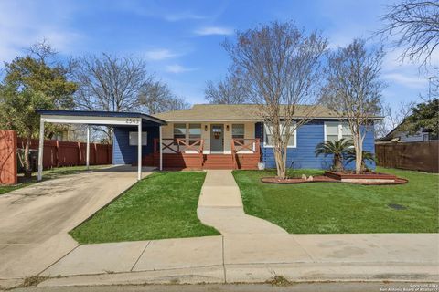 Photo of 2543 W Mulberry, San Antonio, TX 78228 (MLS # 1935067)