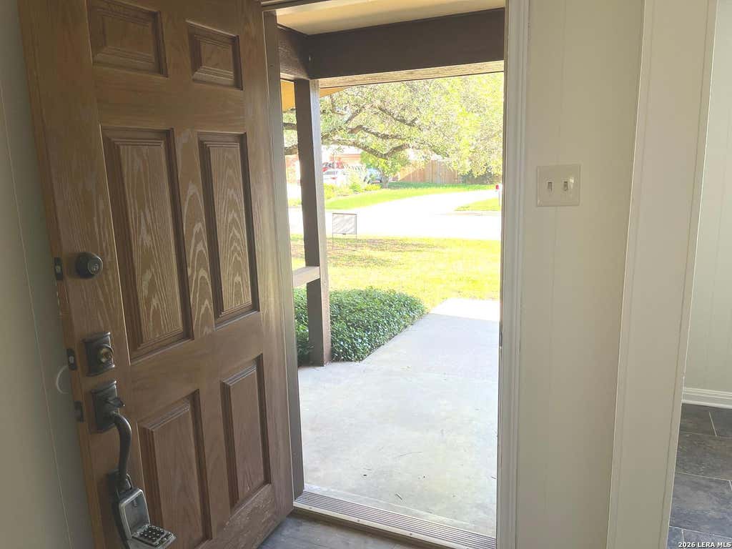 Photo of 425 Driftwind, Windcrest, TX 78239 (MLS # 1947405)