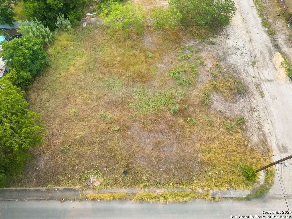 Photo of 255 COYOL ST, San Antonio, TX 78237 (MLS # 1783336)