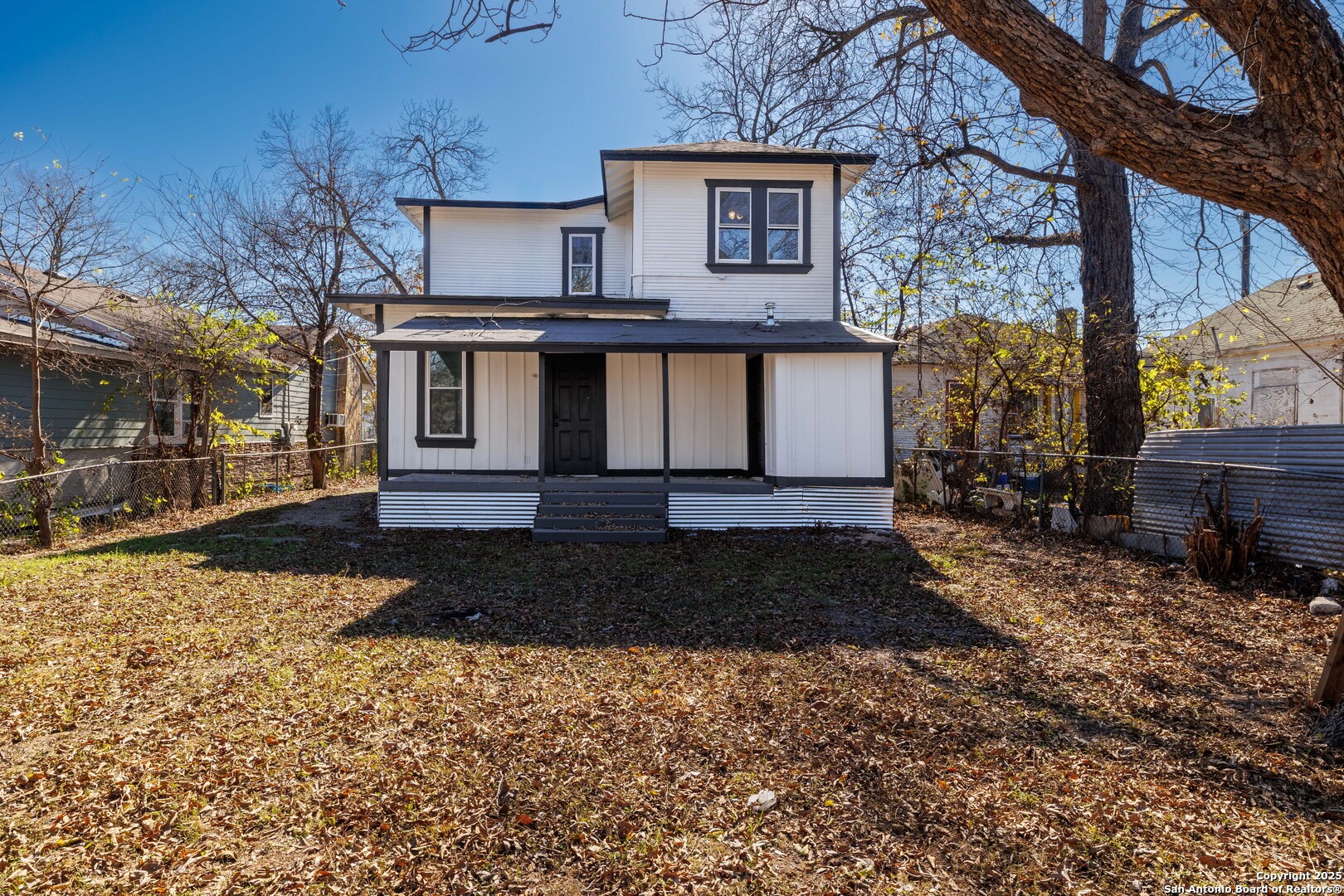 109 BLUE BONNET ST