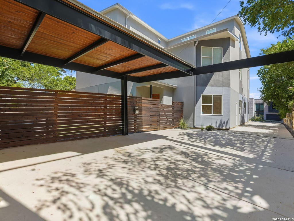 Photo of 128 Marcia Pl 101 #101, Alamo Heights, TX 78209 (MLS # 1999562)