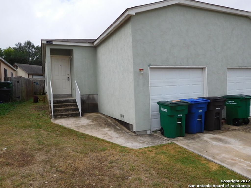 Photo of 11216 Center Point Rd, San Antonio, TX 78233 (MLS # 1924986)