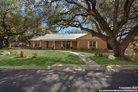 A home in Devine