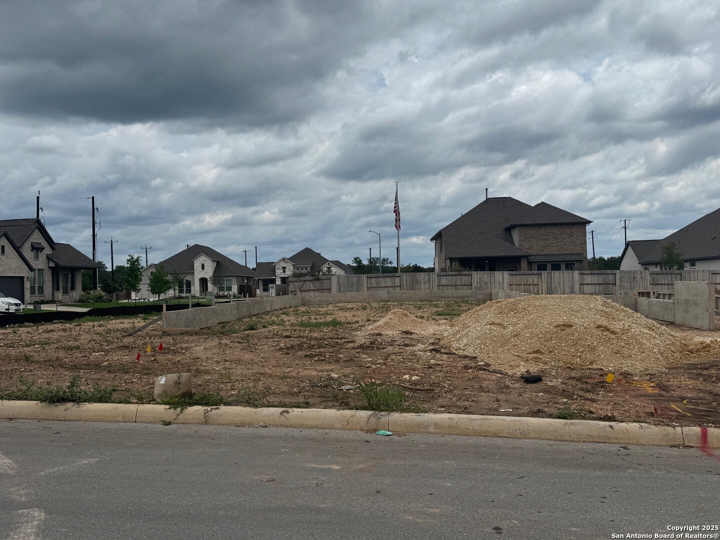 12587 Carrick Dr