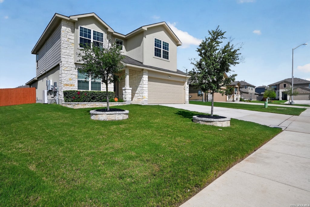 Photo of 611 OVERLOOK RDG, Cibolo, TX 78108 (MLS # 1993355)