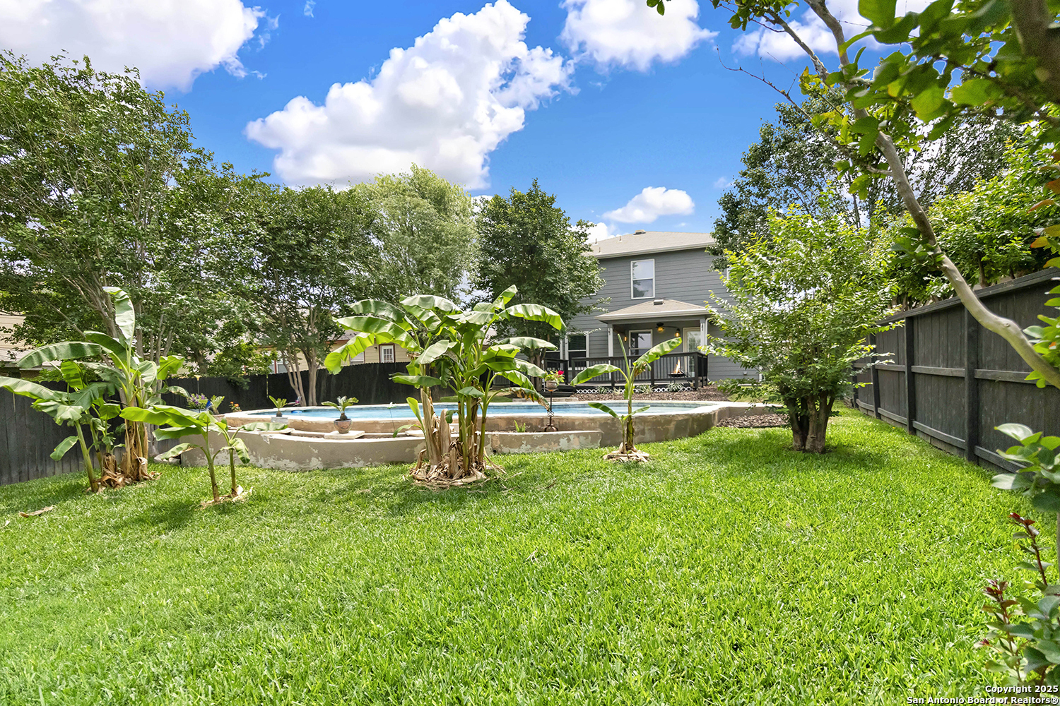 121 Bay Willow