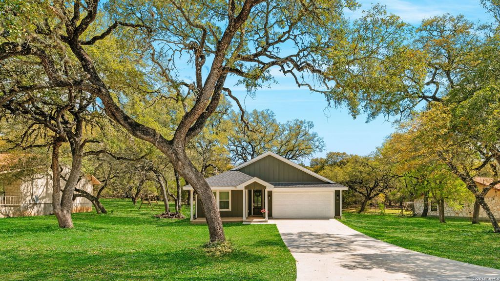 Photo of 157 Sycamore, Helotes, TX 78023 (MLS # 1953297)