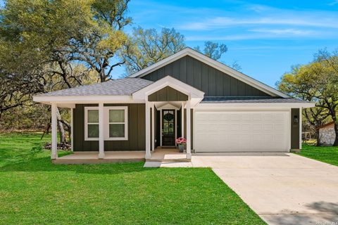 Photo of 157 Sycamore, Helotes, TX 78023 (MLS # 1953297)