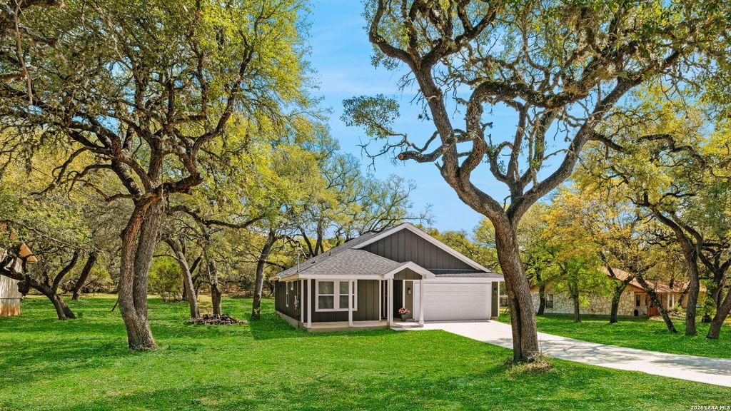 Photo of 157 Sycamore, Helotes, TX 78023 (MLS # 1953297)
