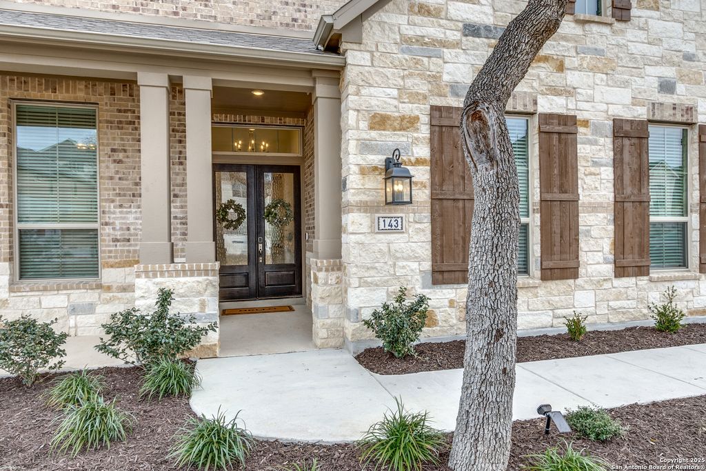 Photo of 143 Sonrisa, Boerne, TX 78006 (MLS # 1949005)