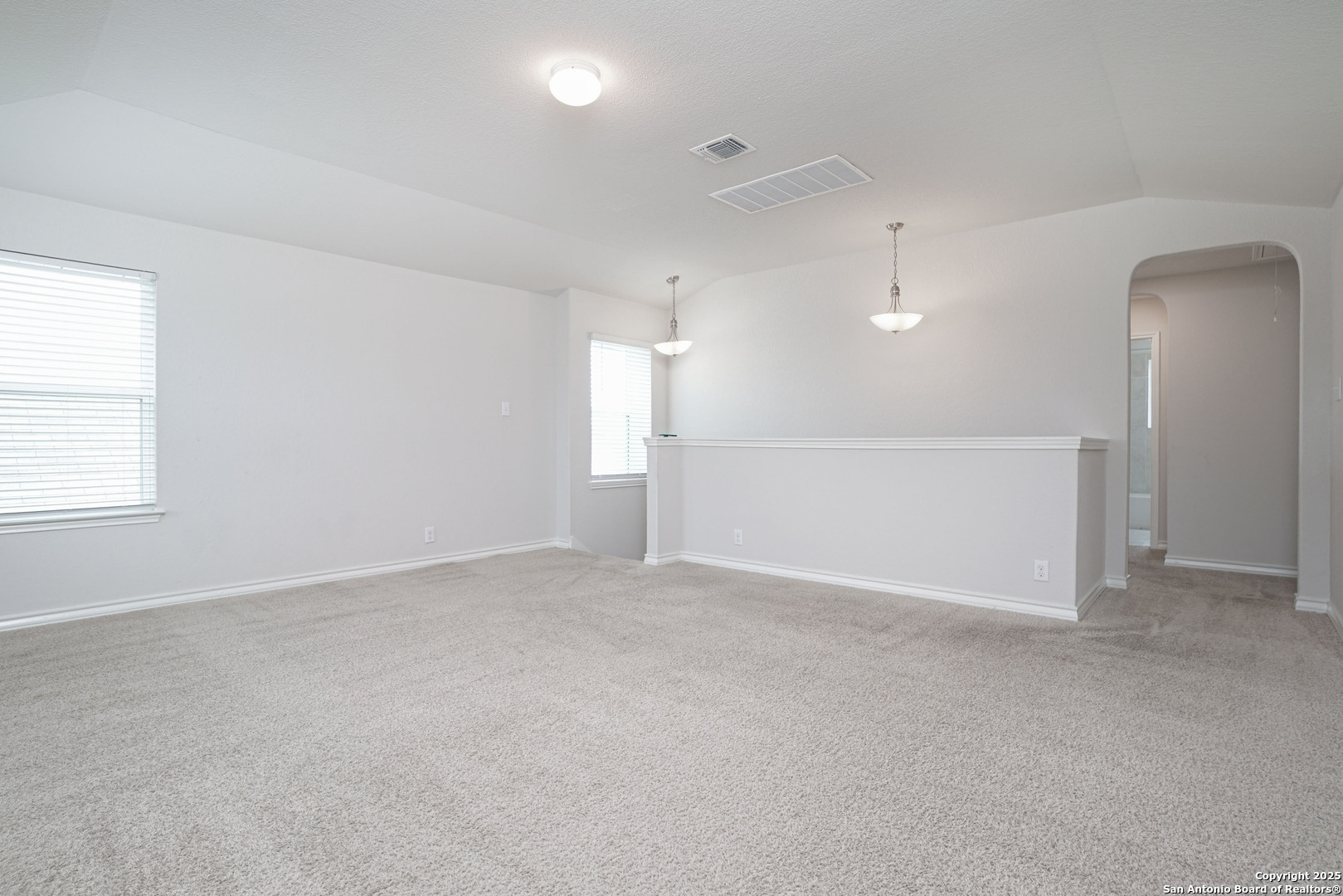 5936 Hindes Stone