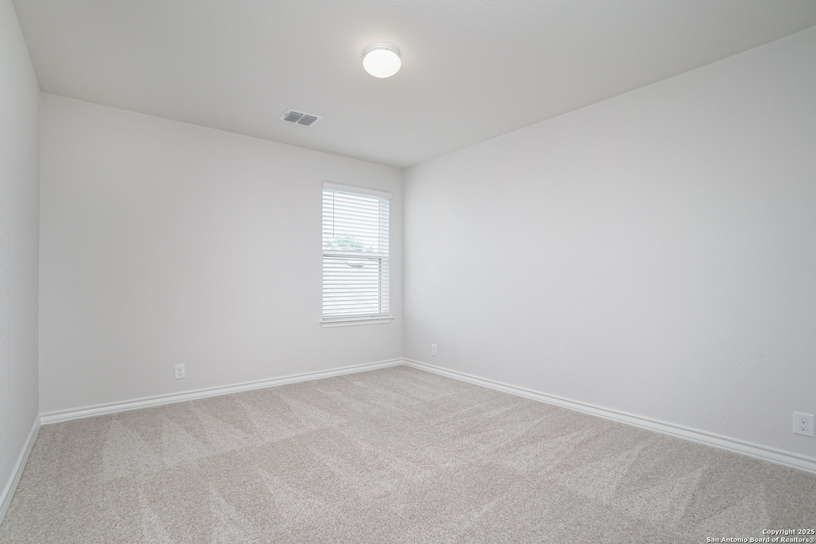 5936 Hindes Stone