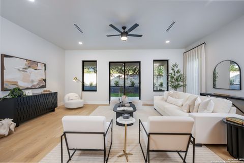 Photo of 5 Denbury, San Antonio, TX 78257 (MLS # 1918227)