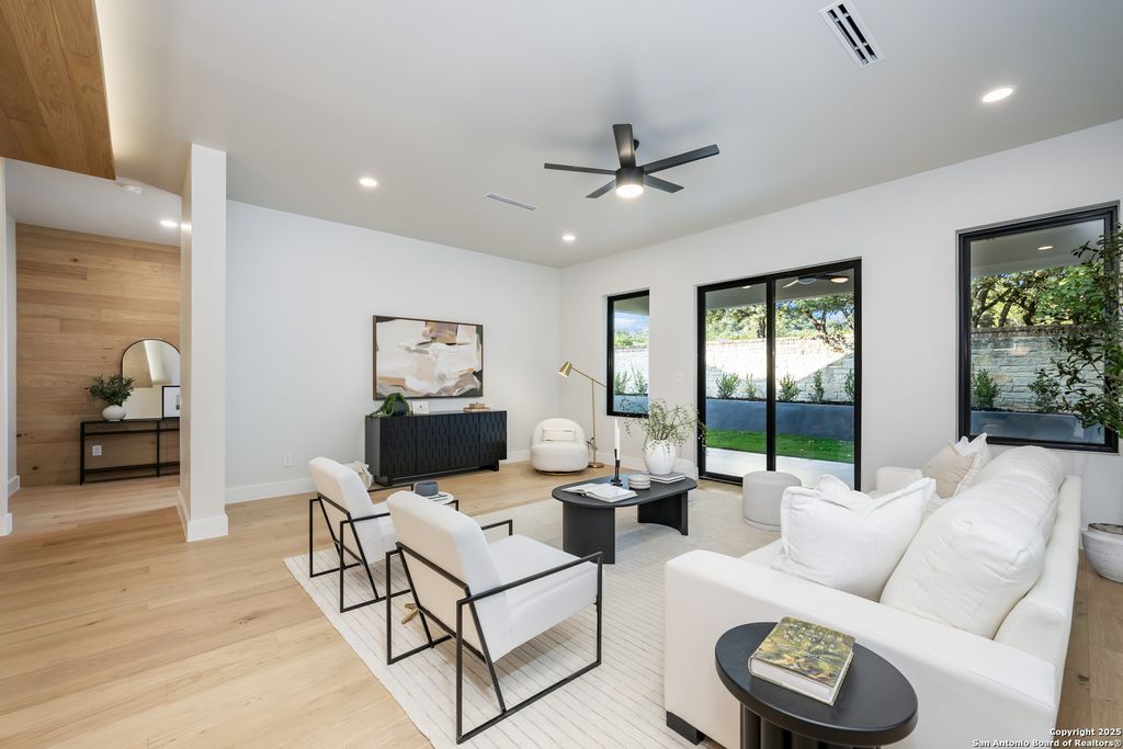 Photo of 5 Denbury, San Antonio, TX 78257 (MLS # 1918227)