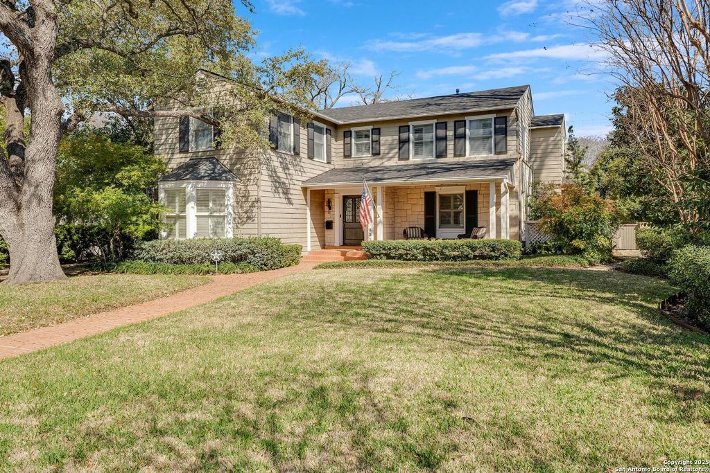 Photo of 331 Ridgemont, Terrell Hills, TX 78209 (MLS # 1844772)