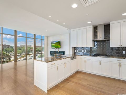 Property photo of 4242 Broadway Street 304, San Antonio, TX 78209