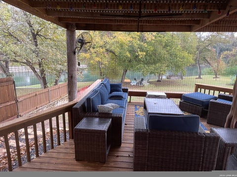 Property photo of 972 Albert St, New Braunfels, TX 78130