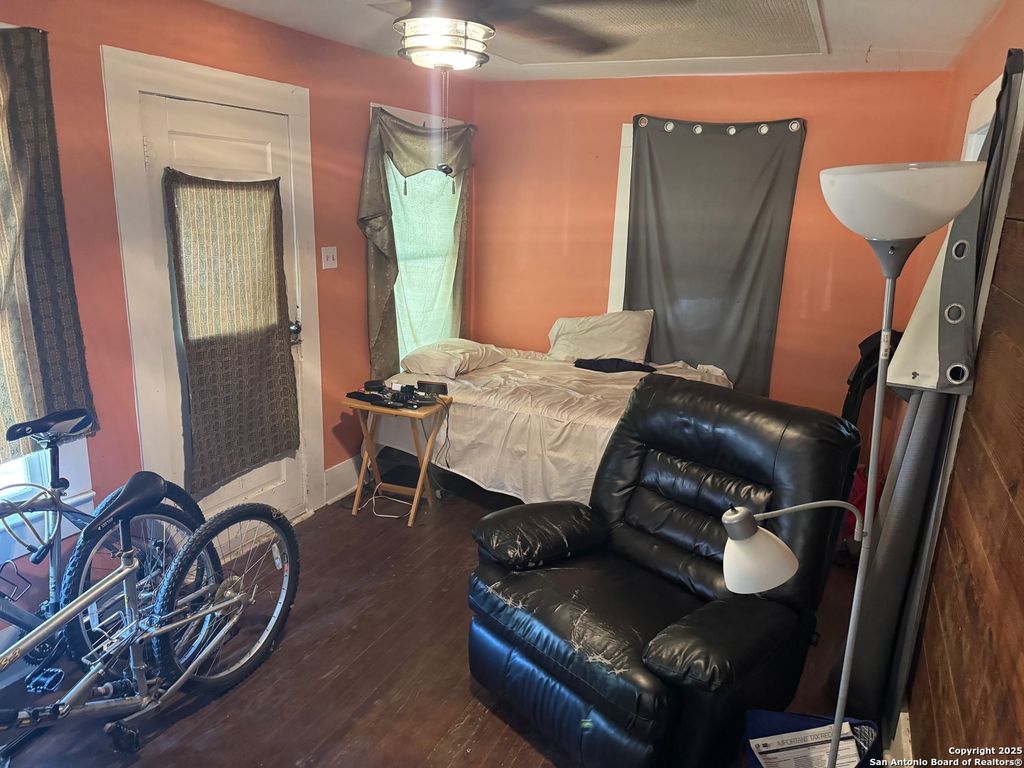 Photo of 202 Weaver, San Antonio, TX 78210 (MLS # 1924268)