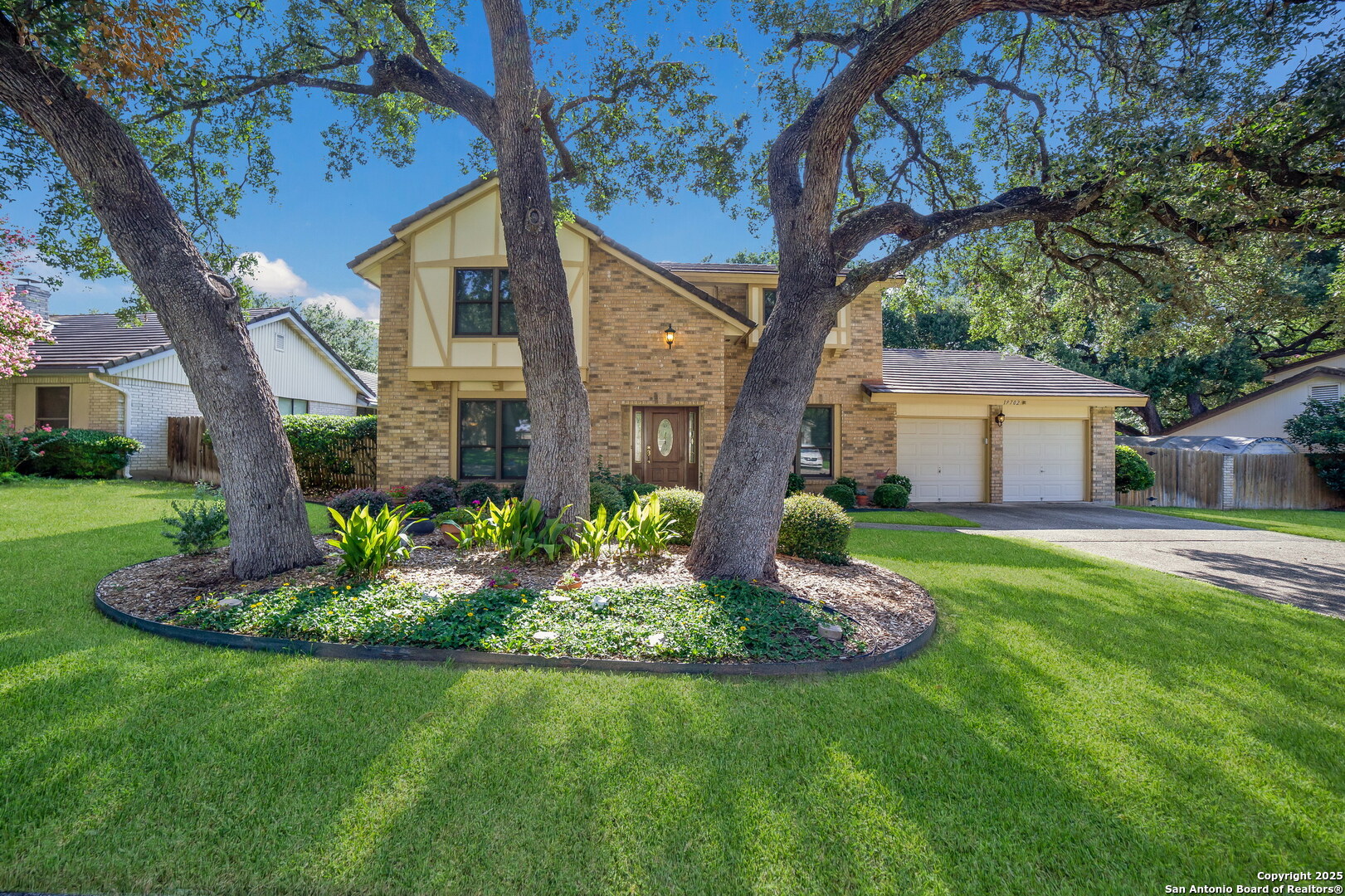 19702 Encino Knoll