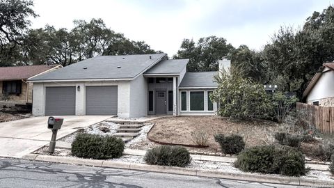 12111 Woodsrim Live Oak TX 78233