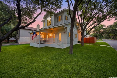 Photo of 301 OGDEN LN, Alamo Heights, TX 78209 (MLS # 1973177)