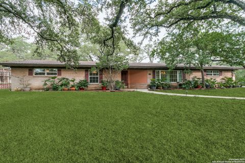 211 caladium Castle Hills TX 78213
