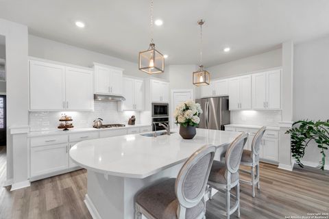 1616 Craftsman New Braunfels TX 78132