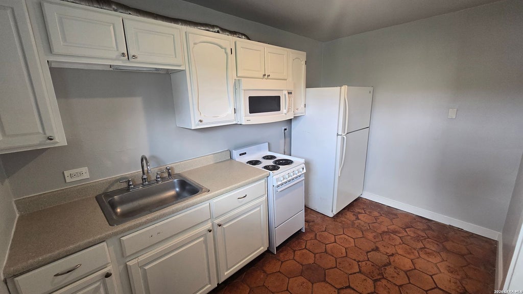 Photo of 2614 MONTEREY ST 3 #3, San Antonio, TX 78207 (MLS # 2019232)