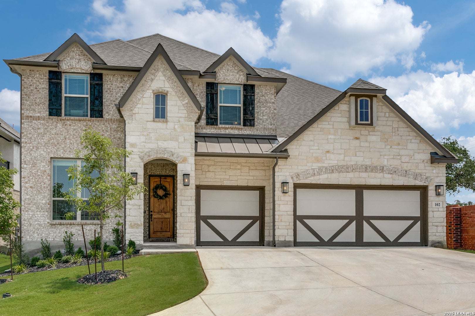 102 HUNTWICK DR