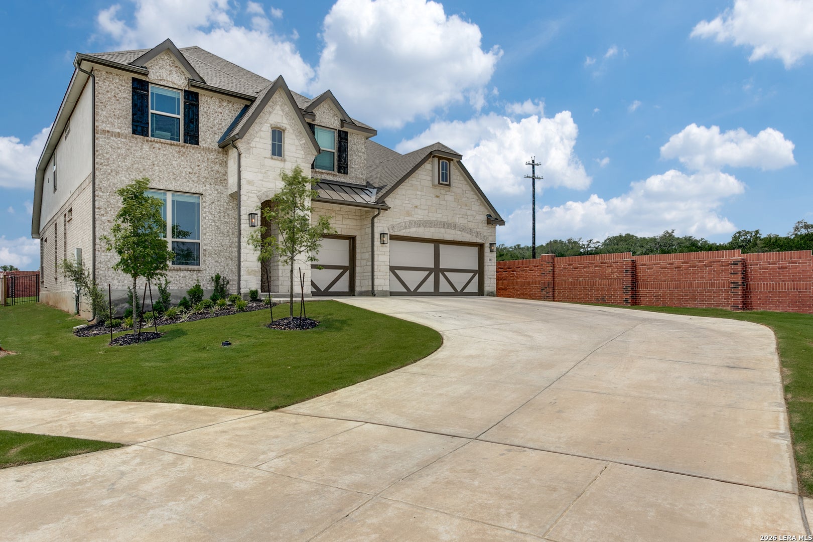 102 HUNTWICK DR