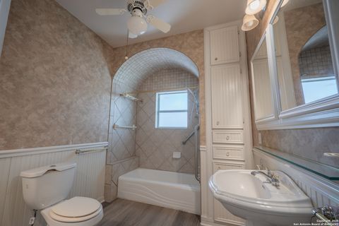 Tiny photo for 239 Stanford, Olmos Park, TX 78212 (MLS # 1898574)
