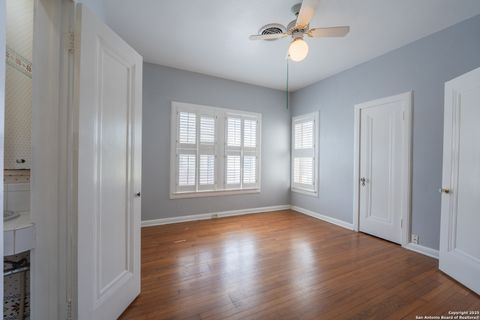 Tiny photo for 239 Stanford, Olmos Park, TX 78212 (MLS # 1898574)