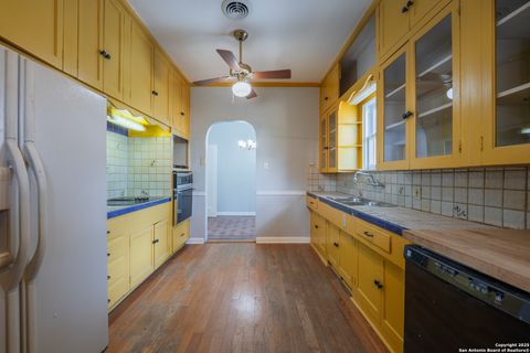 Tiny photo for 239 Stanford, Olmos Park, TX 78212 (MLS # 1898574)