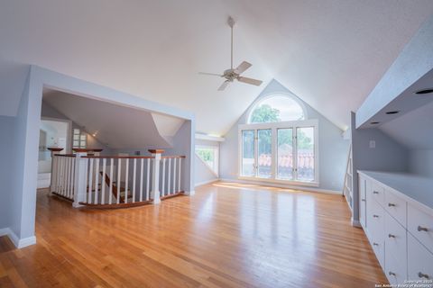 Tiny photo for 239 Stanford, Olmos Park, TX 78212 (MLS # 1898574)
