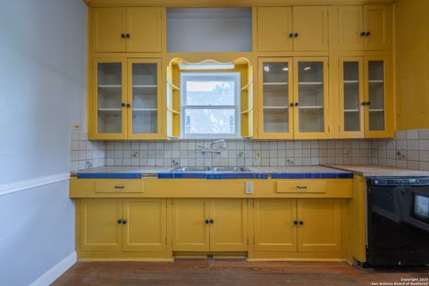Tiny photo for 239 Stanford, Olmos Park, TX 78212 (MLS # 1898574)