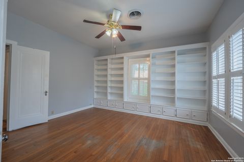 Tiny photo for 239 Stanford, Olmos Park, TX 78212 (MLS # 1898574)