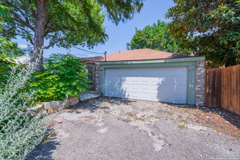 Tiny photo for 239 Stanford, Olmos Park, TX 78212 (MLS # 1898574)