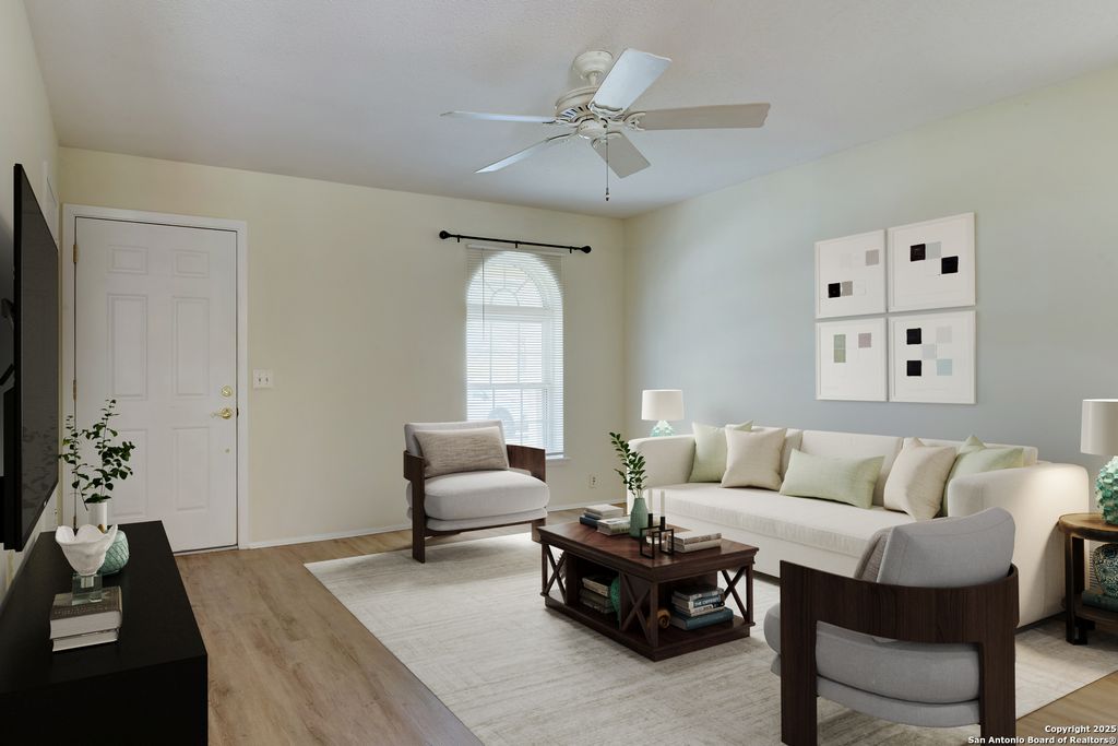 Photo of 12401 Trailing Oaks, Live Oak, TX 78233 (MLS # 1930075)