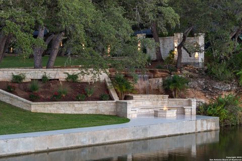 1310 Oak Springs Rd Kingsland TX 78639