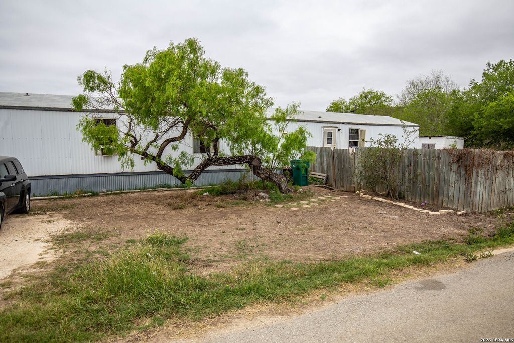 Photo of 515 ELM ST, Jourdanton, TX 78026 (MLS # 1959052)