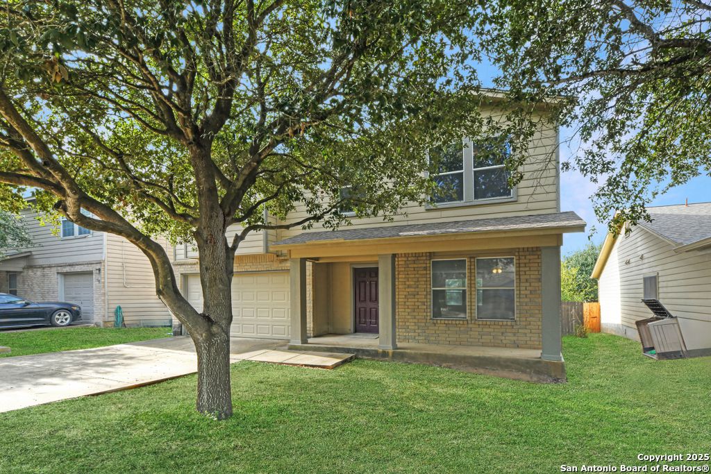 Photo of 605 Gatewood Briar, Cibolo, TX 78108 (MLS # 1928672)