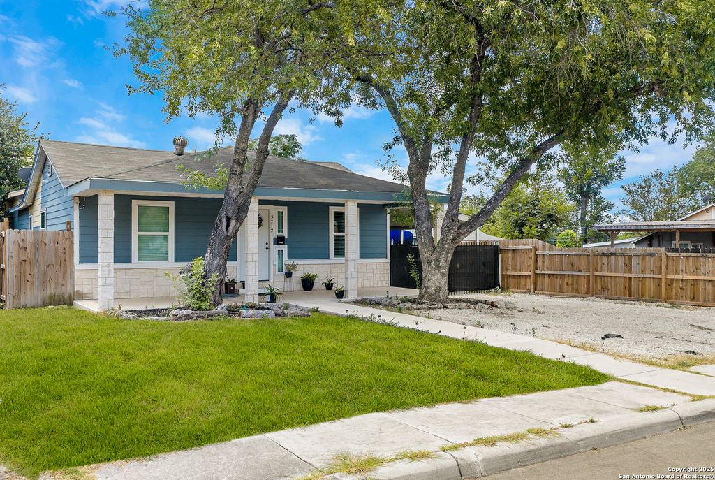 Photo of 3212 Perez, San Antonio, TX 78207 (MLS # 1917755)