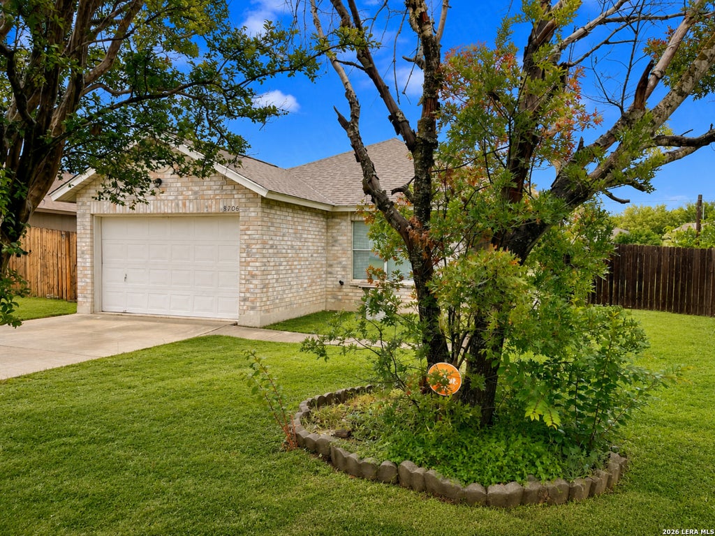 Photo of 8206 LONGHORN RIDGE DR, Converse, TX 78109 (MLS # 1992338)