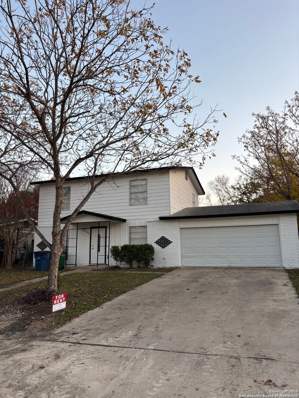 Photo of 7410 Westlyn, San Antonio, TX 78227 (MLS # 1931828)